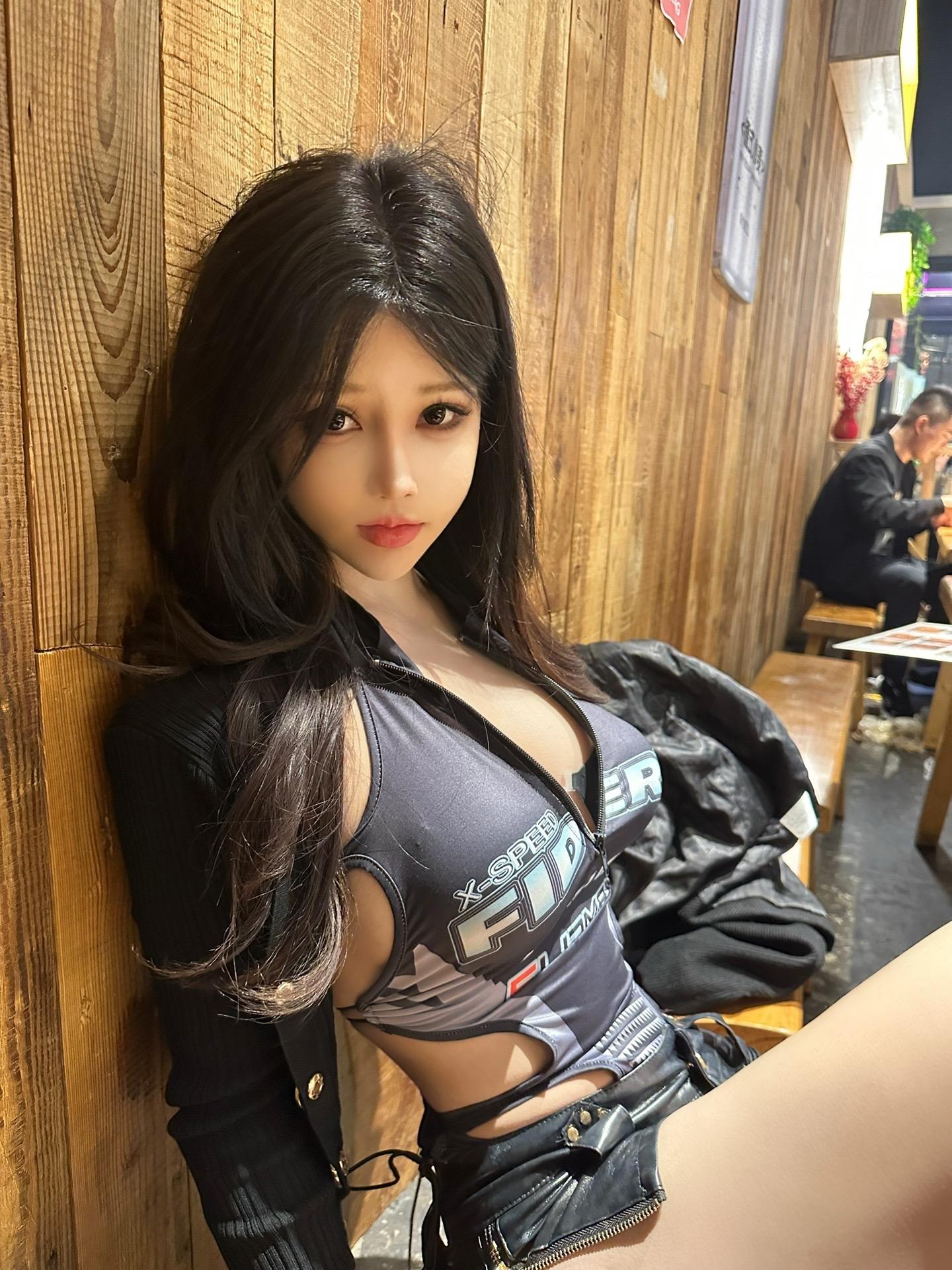 无欲无求的推土君真名叫什么？揭秘写真女神