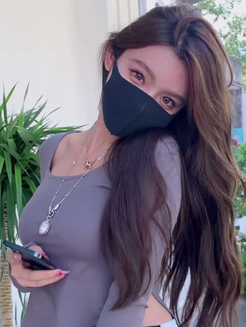 Callmecandy觅圈颜值日常，她的美丽每天都在上演