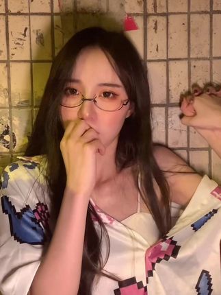 智桃lucky维密圈资源一键下载，抖音上超火的博主是谁？