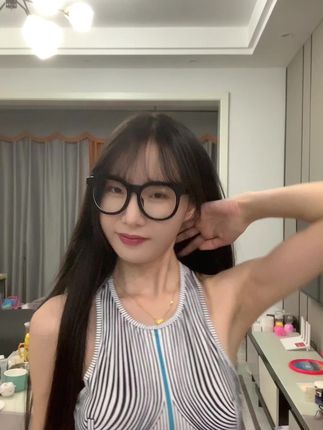 抖音网红智桃lucky微密圈精选资源,分享智桃聪明时尚的生活方式