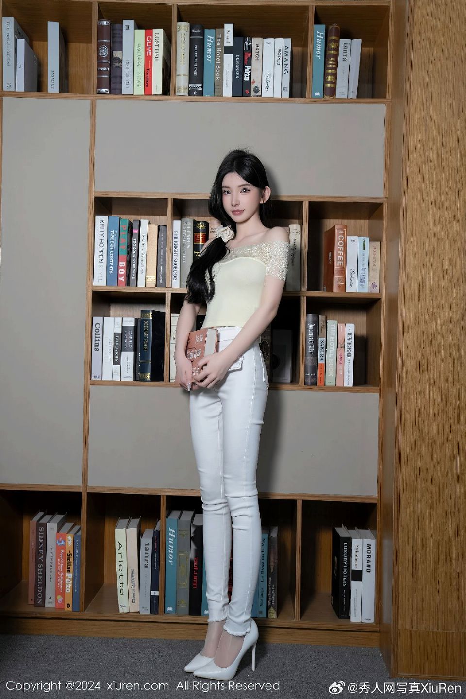 黑色连体服写真,周于希Sally脱性感写真欣赏