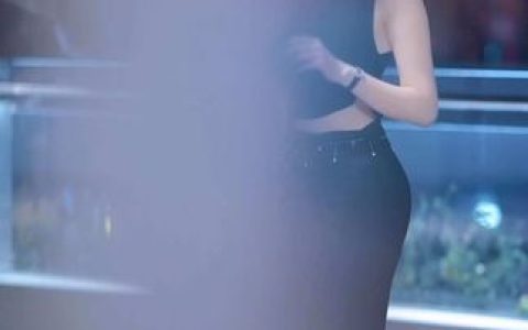 抖音周研希微密圈探索无限资源的独家通道，她的魅力无法抗拒