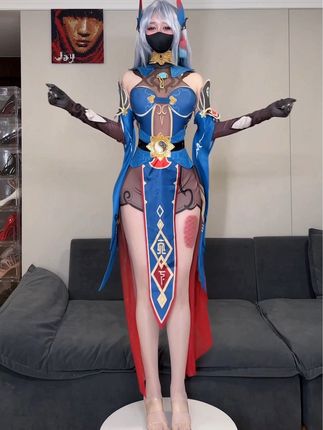 牛排女士阿尔卑香小狗子的魅力之谜，抖音红人背后的故事