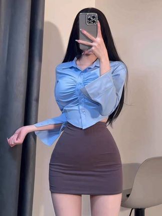 妮温柔#微胖女生,碎花裙让她更有味道,她的碎花裙穿搭秘籍公开