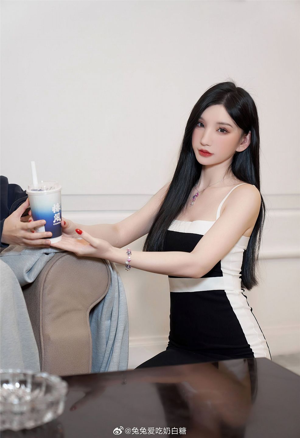 性感尤物周于希Sally，气质写真作品欣赏