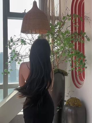 【周妍希】性感黑色写真她的迷人风采尽在此,最具魅力的写真作品欣赏