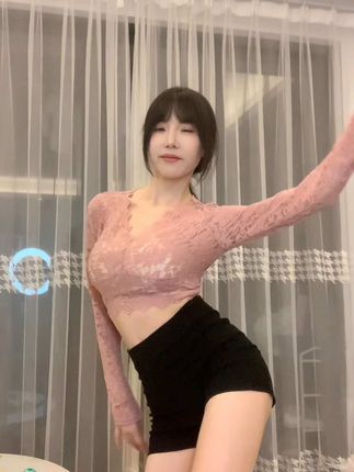 抖音网红智桃lucky微密圈资源精选,时尚生活方式的完美展示