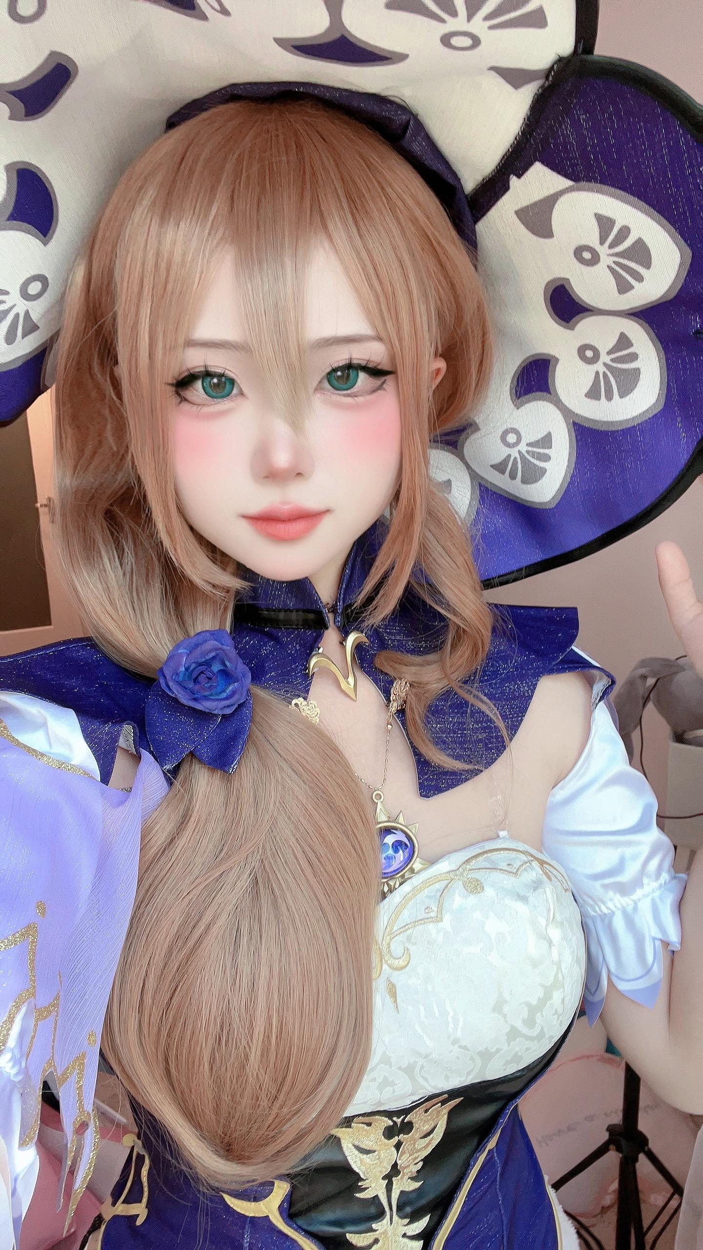 Nyako喵子COS写真合集可爱与性感并存的萌姐,萌姐cosplay图集