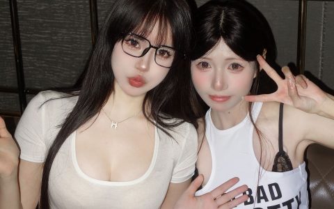 Tina很妖孽呀cosplay魅魔姐姐炸裂身材的女神姐姐很润，魅魔写真合集