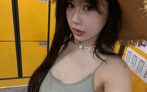 tina很妖孽呀JK写真秀_乐器_眼镜妹_唯美写真，唯美JK写真