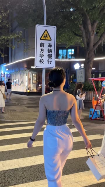 詹詹(詹妮)0220微密圈VIP作品,专享内容尽收眼底