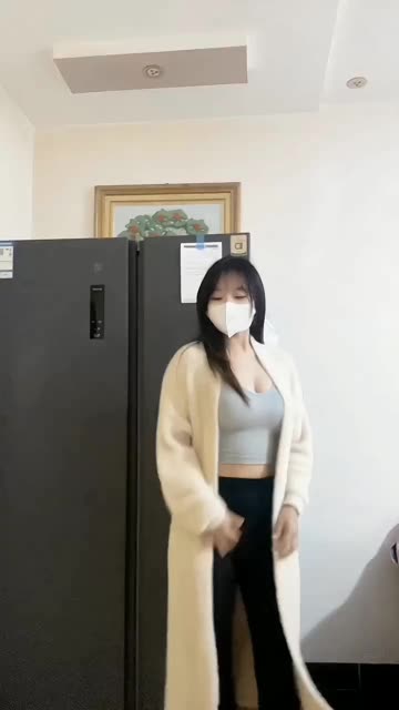 晴天小猪本猪定制作品大揭秘,专属内容引发关注