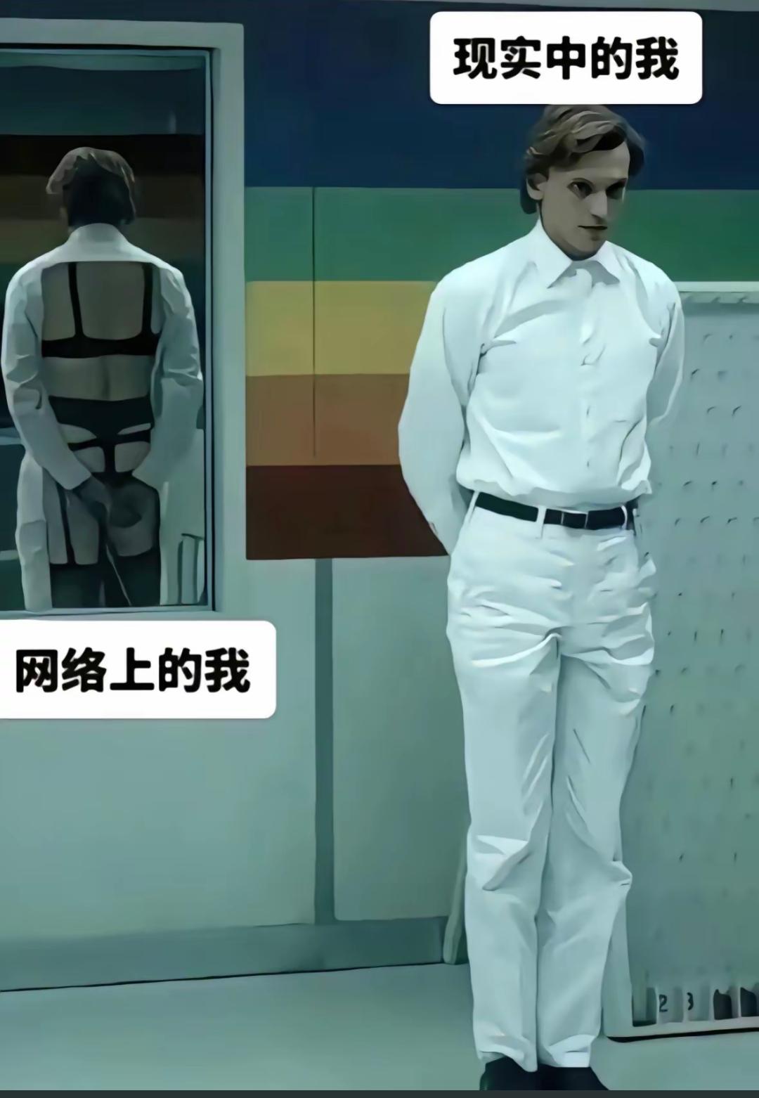 佐佐酱丝袜短裙火力全开,性感与可爱的完美结合