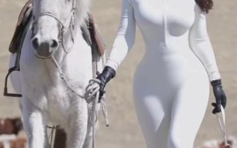 探寻微密圈网红MIYA，她的魅力全集解析