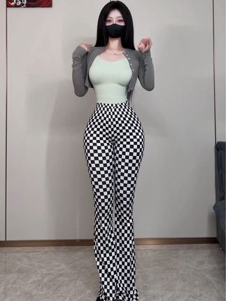 牛排女士阿尔卑香小狗子的魅力之谜，抖音红人背后的故事