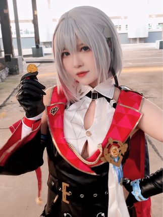 半半子_圣诞系列·兔兔艾可cos作品，圣诞系列兔兔艾可cos高清图集