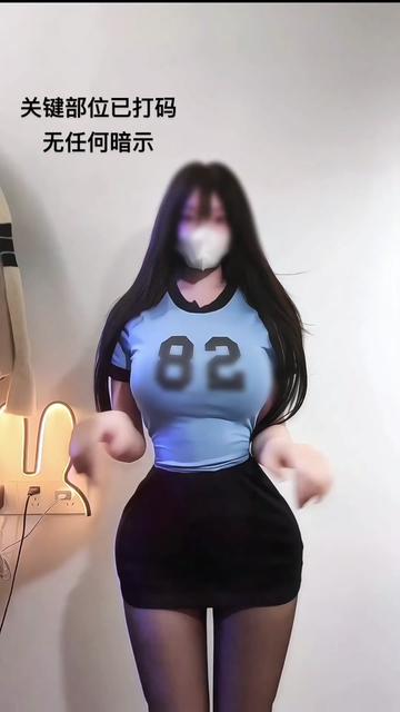 佐佐酱(二佐Nisa)weme微密圈作品资源,银色亮片与未来感的碰撞