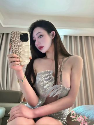 不爱笑的赛琳维密照片欣赏,高清美照全网首发