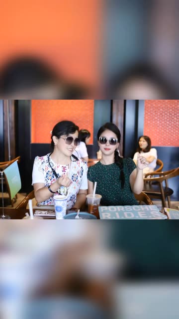 张贺玉防护服作品欣赏，微博网红的另类时尚宣言