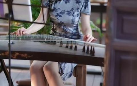 周妍希的美丽档案探索时尚界的优雅女神，最新时尚报道