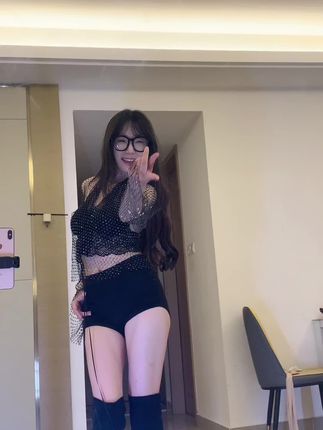 智桃Lucky维密圈的精彩内容,抖音博主的时尚秘诀