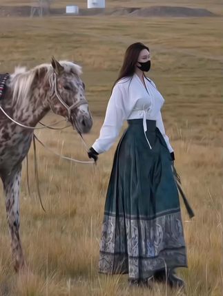 MIYA的个人资料，抖音与微密圈的全背景解析