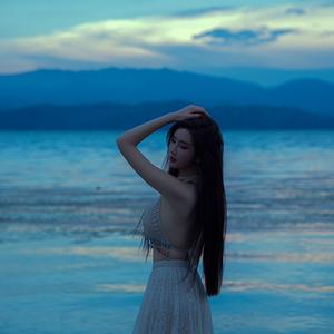 【微密圈】詹詹(詹妮)红色比基尼，火辣夏日写真合集