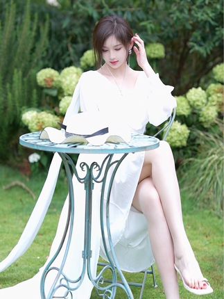 weme觅圈詹詹社交平台新领导者,网络红人詹妮的崛起