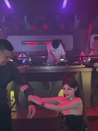 无欲无求的推土君纯美御穿搭图集