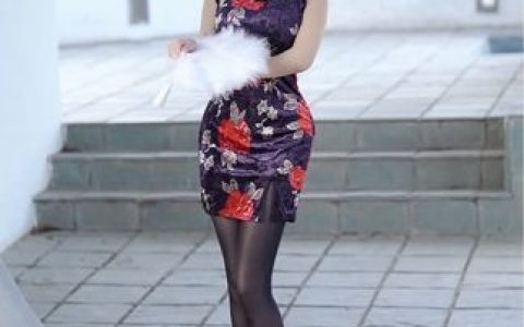 模特周妍希写真拍摄花絮颜值逐渐稳定，专业与美丽的完美展现