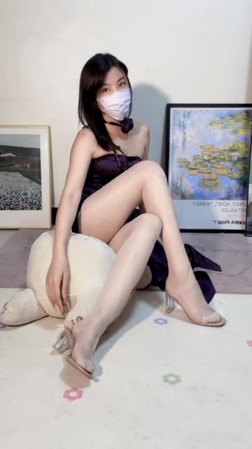 Callmecandy油亮肉丝与靓丽美腿，不容错过的美丽瞬间