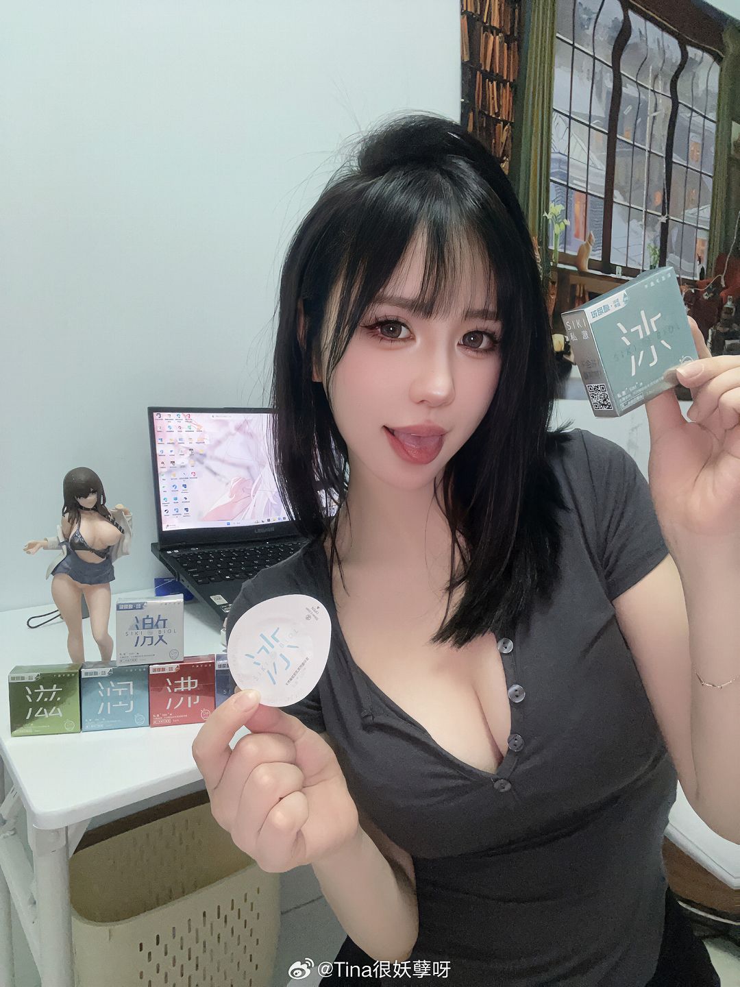 Tina很妖孽呀变身白色护士妹妹白衣天使来了，白衣天使cosplay