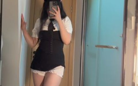 秋秋不要吃鱼JK小宝写真集，微密圈热门资源解析