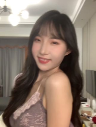 智桃Lucky微密圈作品美照大公开，抖音智桃展示健康美体与时尚穿搭