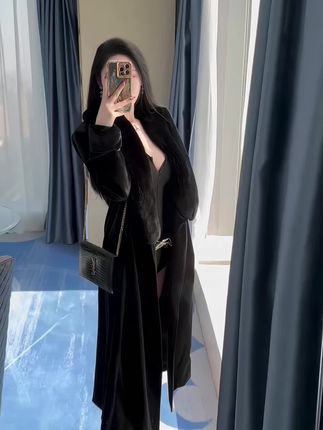 不爱笑的赛琳微博资源,高清无杂质的绝美写真