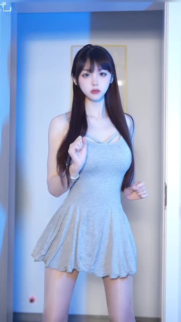 秀人网晚苏susu内购私拍,定制图OL太养眼