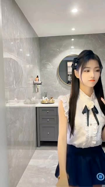 梅美超甜微博背后的故事,走进她的世界,感受真实与虚拟的交汇