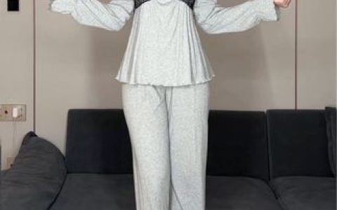 阿尔卑香小狗子微博与抖音上的双面魅力，她的真实身份揭秘