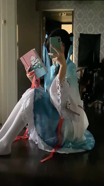 一小央泽觅心审判官写真套图,精美COS