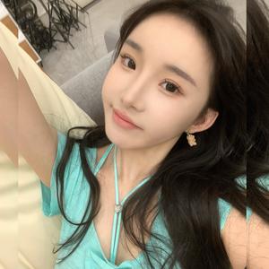 智桃Lucky微密圈作品美照大公开，抖音智桃展示健康美体与时尚穿搭