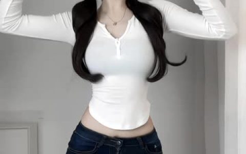 秀人网晚苏susu内购私拍，定制图OL太养眼