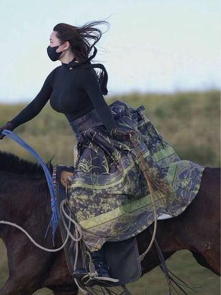 MIYA情趣皮裤写真，微密圈中的性感翘臀