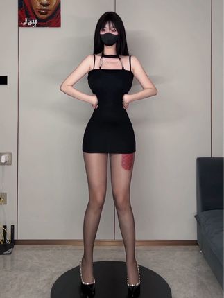 连体衣时尚秀:阿尔卑香小狗子图集作品简介,微密圈独家资源抢先看!