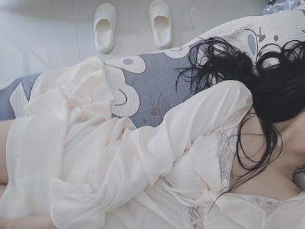 《脸红Dearie》微密圈福利图片+视频,绅士们最爱的合集!