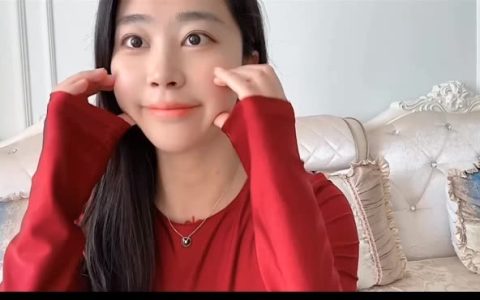 张贺玉防护服作品欣赏，微博网红的另类时尚宣言