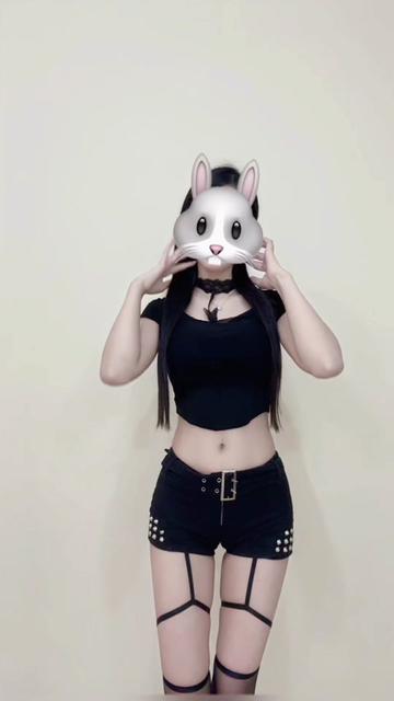 佐佐酱v背景揭秘从普通女孩到抖音女神的成长之路，佐佐酱背后的故事