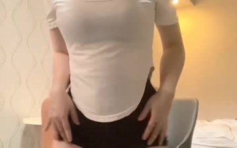 桃桃sama微密圈照片赏析，白色猫耳朵造型甜美又可爱