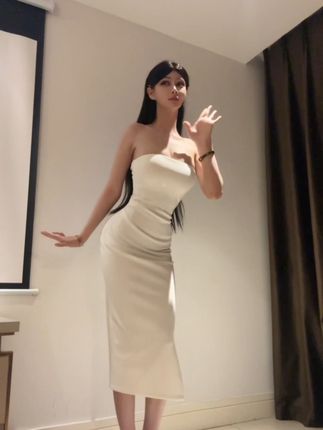 紫色蕾丝写真上新,转发 无欲无求的推土君