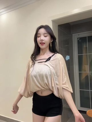 抖音智桃lucky维密圈全揭秘,微密圈中智桃的气质魅力不可抵挡