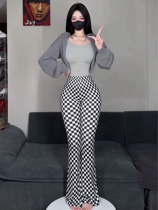 牛排女士阿尔卑香小狗子的魅力之谜，抖音红人背后的故事